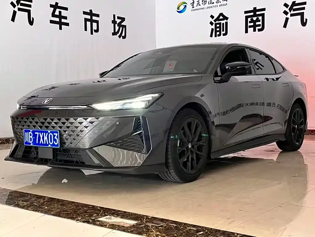 Changan UNI-V 2024 из CN, фото 1