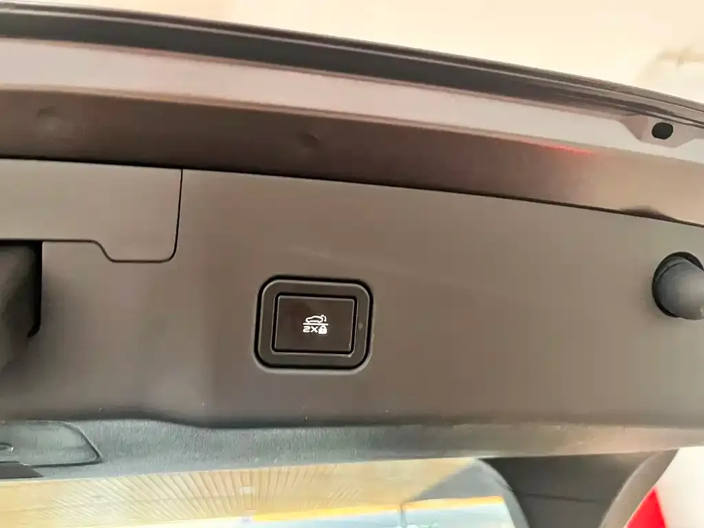 Changan UNI-V 2024 из CN, фото 10