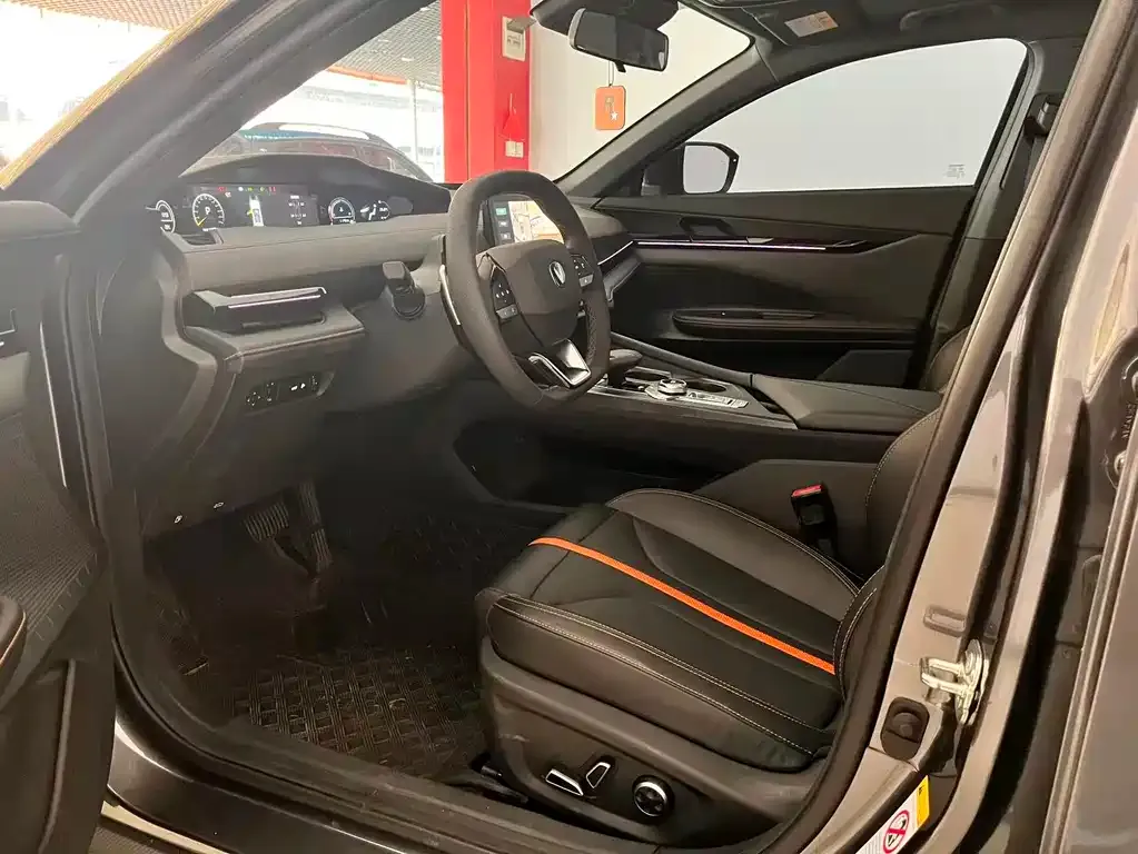 Changan UNI-V 2024 из CN, фото 5