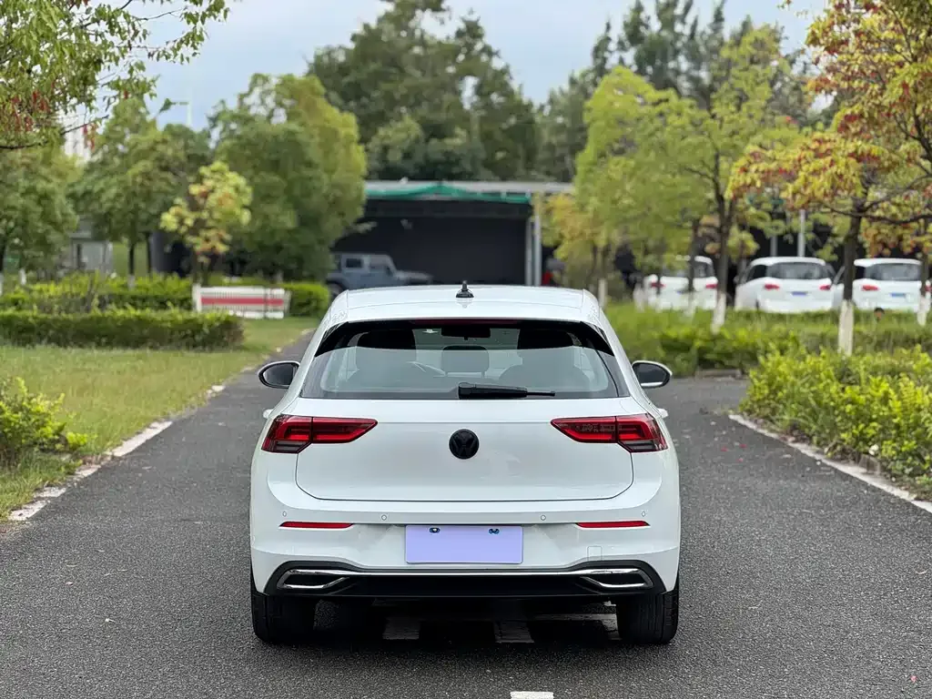 Volkswagen Golf 2022 из CN, фото 6