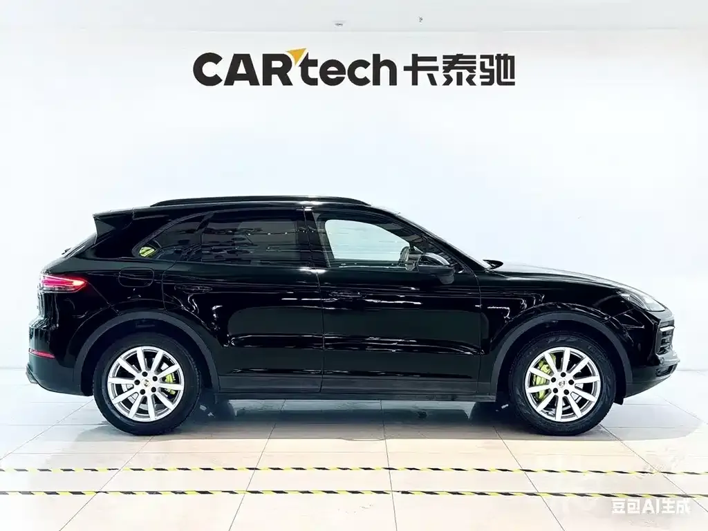 Porsche Cayenne Hybrid — фото 4