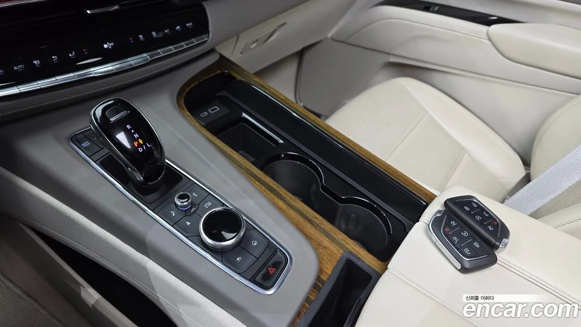 Cadillac Escalade 2021 из KR, фото 9