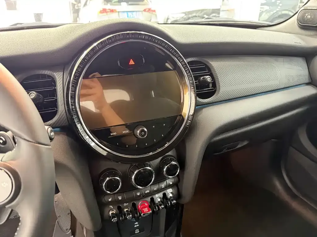 MINI Cooper (3-door) 2023 из CN, фото 5