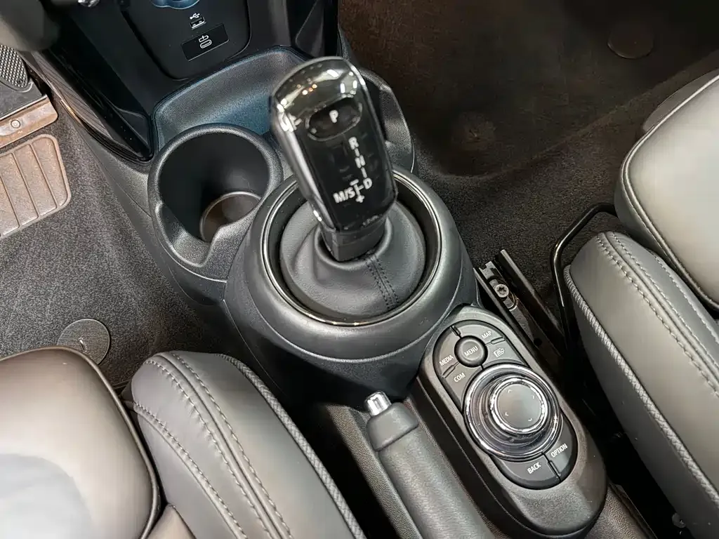 MINI Cooper (3-door) 2023 из CN, фото 7