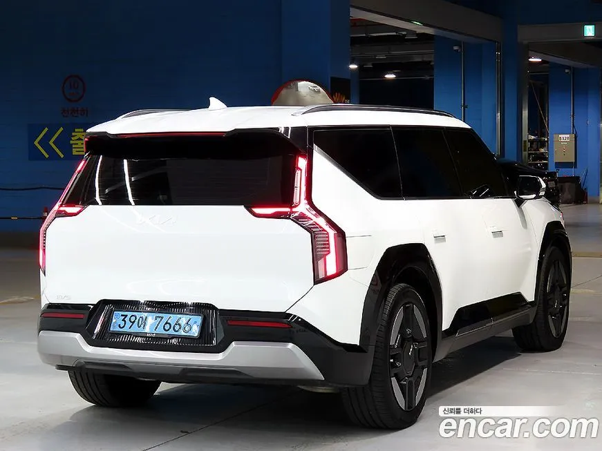 Kia EV9 2024 из KR, фото 4