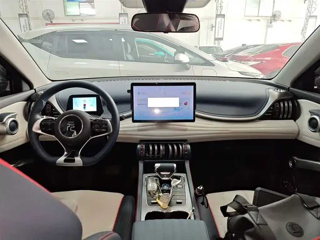 BYD Yuan Plus 2023 из CN, фото 10