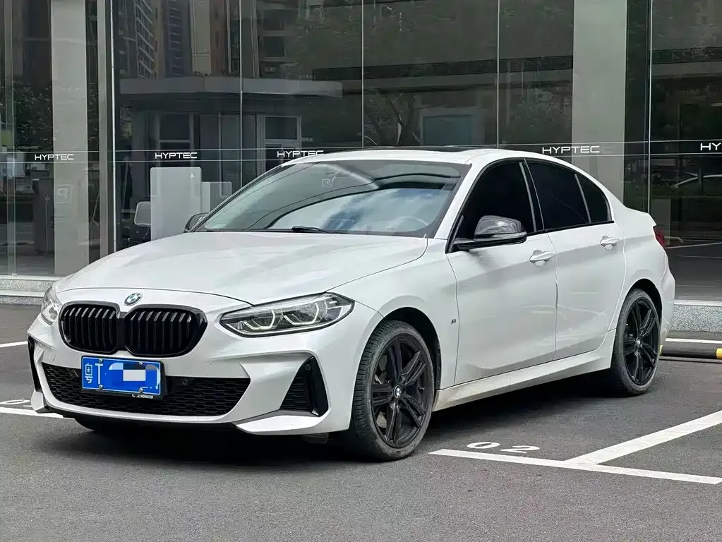 BMW 1 Series 2022 из CN, фото 3