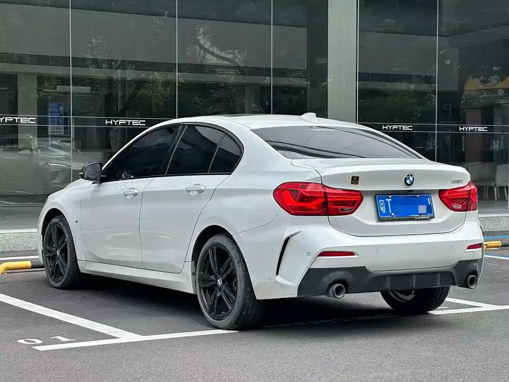 BMW 1 Series 2022 из CN, фото 6