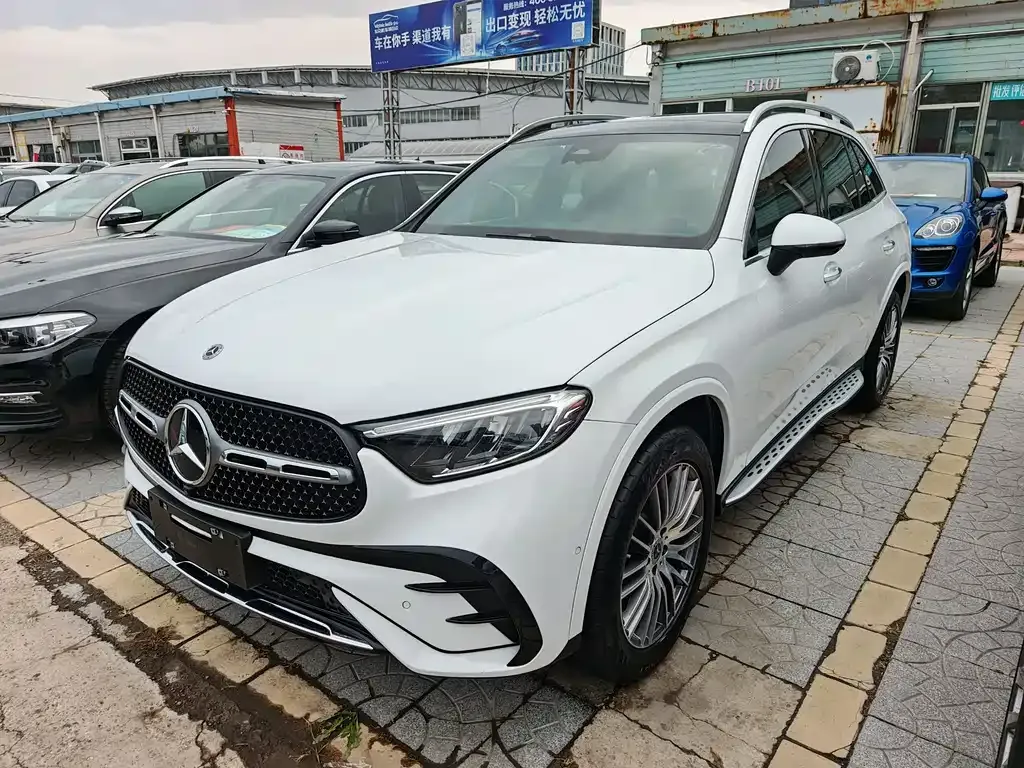 Mercedes-Benz GLC — фото 1