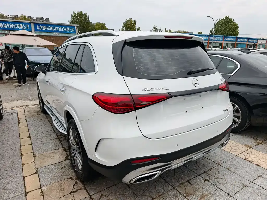Mercedes-Benz GLC — фото 6
