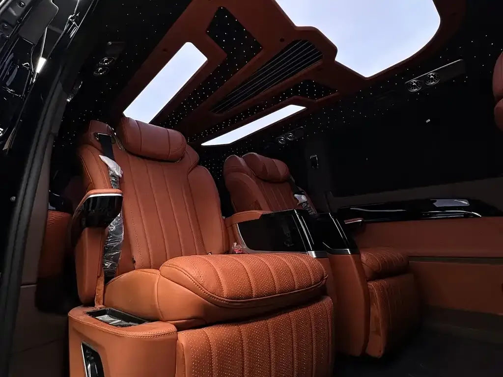 Mercedes-Benz Vito 2025 из CN, фото 6