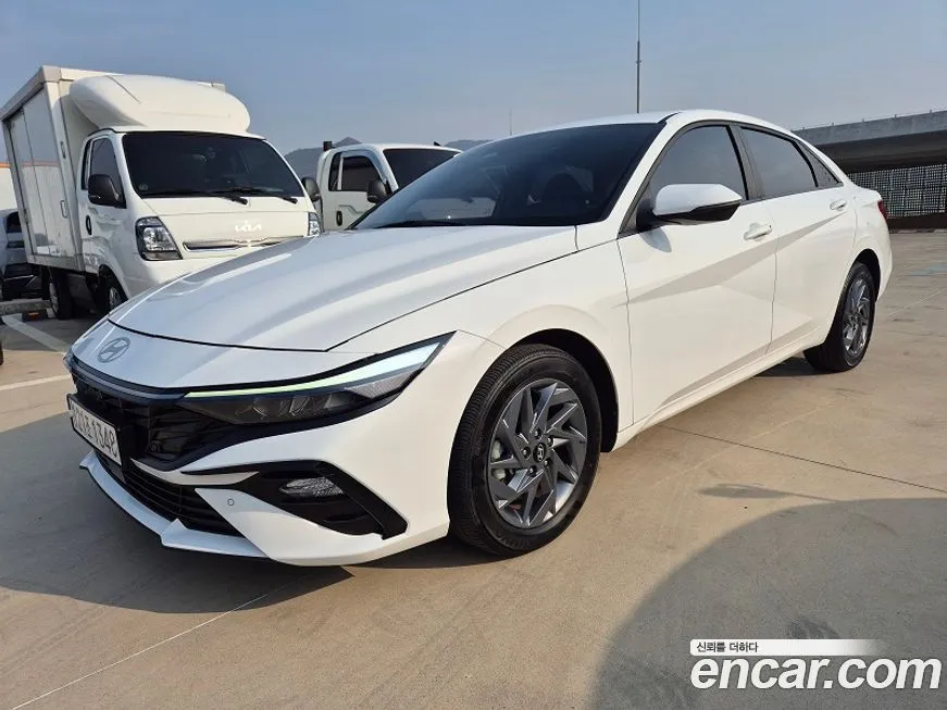 Hyundai AVANTE — фото 1