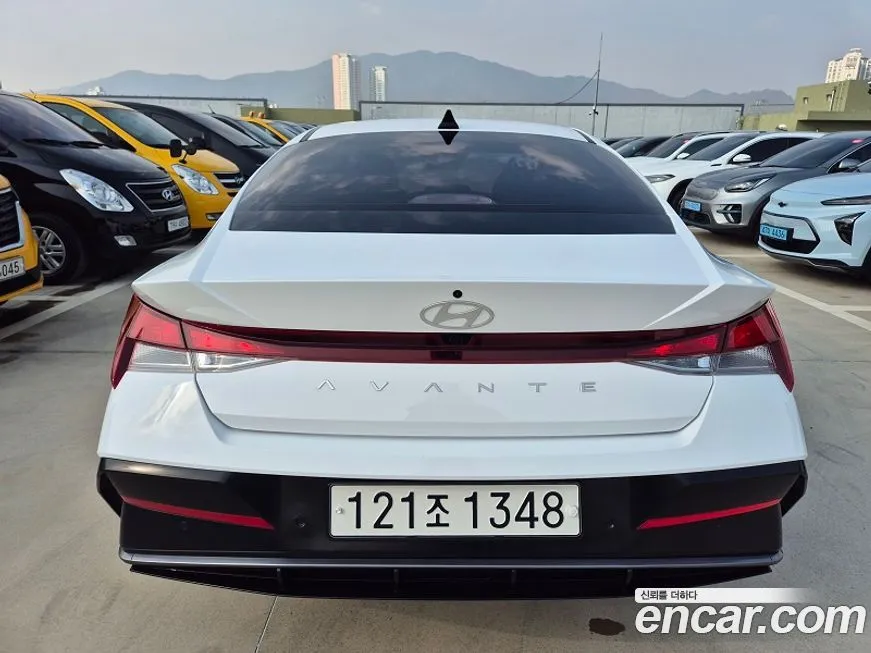 Hyundai AVANTE — фото 3