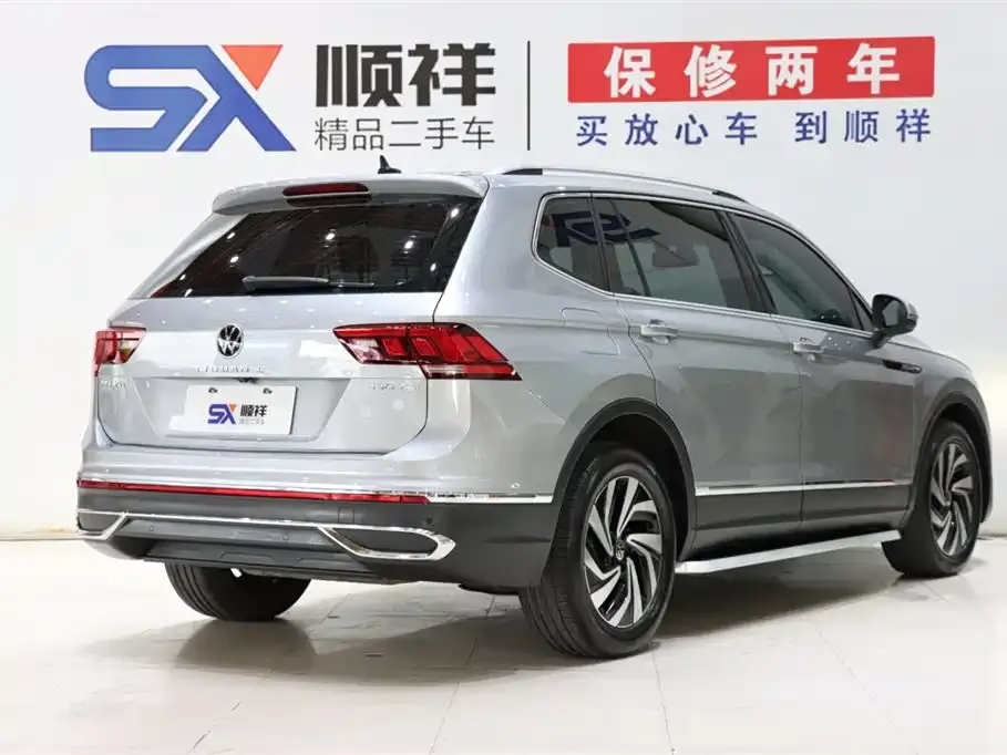 Volkswagen Tiguan L — фото 4