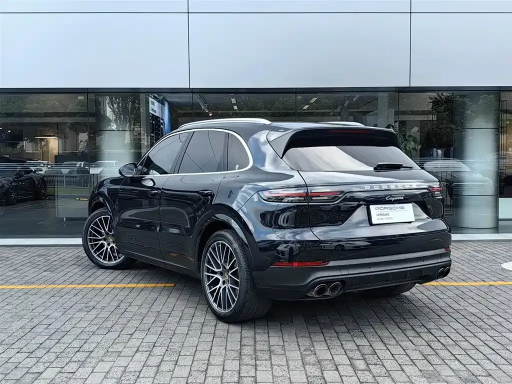 Porsche Cayenne — фото 6