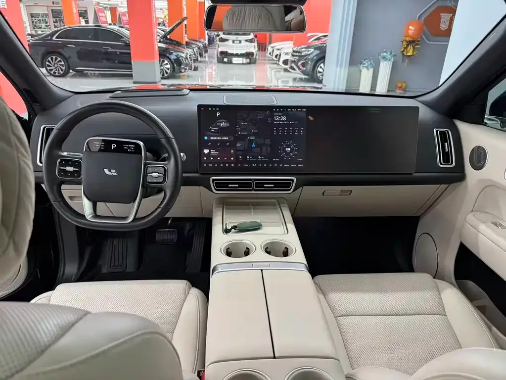 Li Auto L8 2024 из CN, фото 6