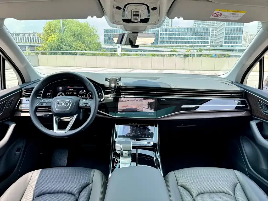 Audi Q7 2021 из CN, фото 10