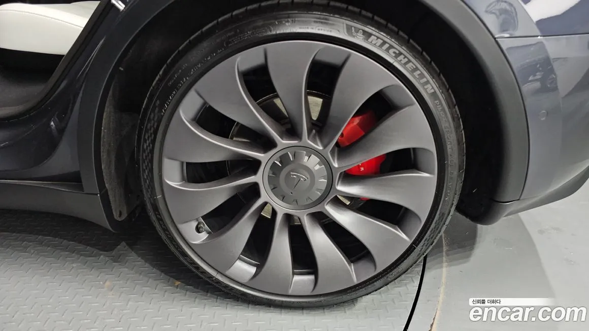 Tesla Model Y 2022 из KR, фото 5
