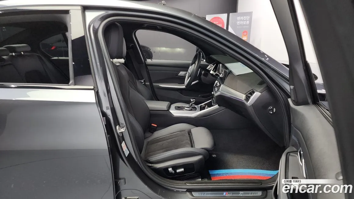 BMW 3-Series 2022 из KR, фото 10