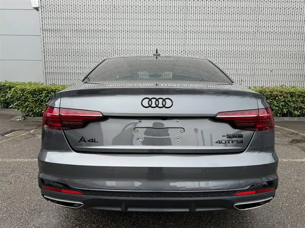 Audi A4L — фото 8