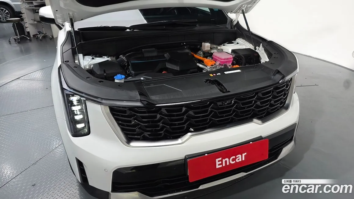 Kia Sorento — фото 6