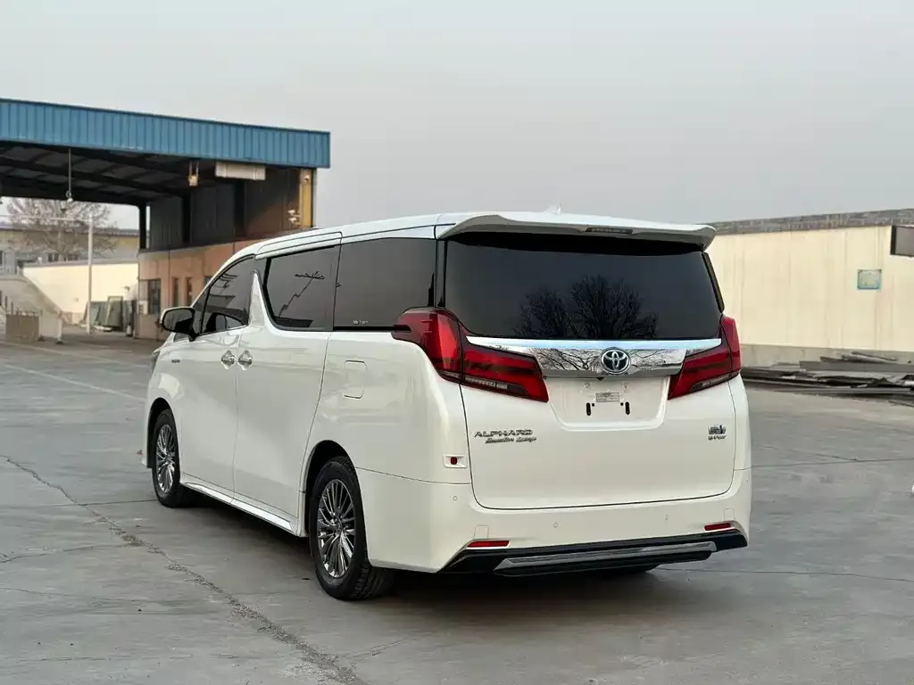 Toyota Alphard 2022 из CN, фото 4