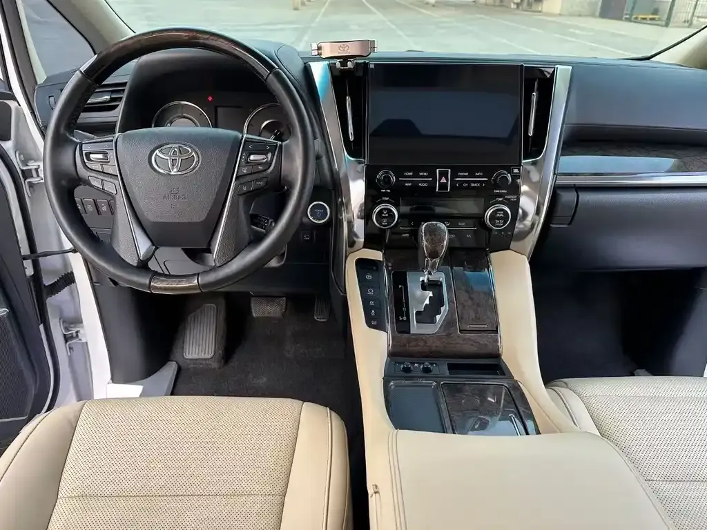 Toyota Alphard 2022 из CN, фото 8