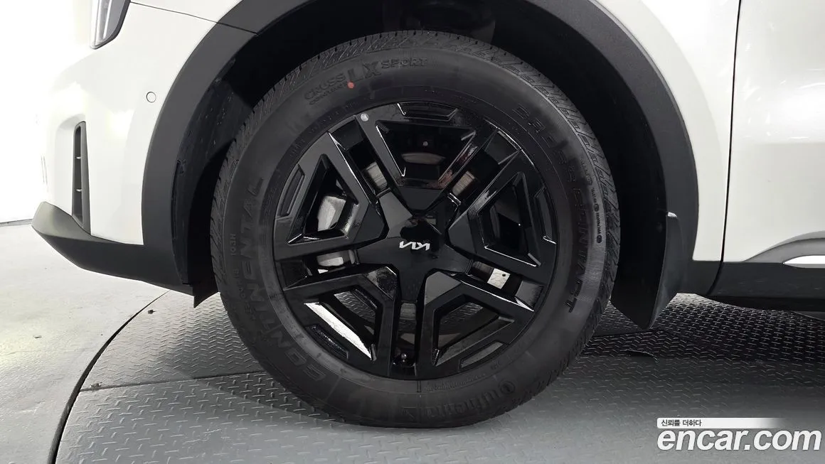 Kia Sorento — фото 5