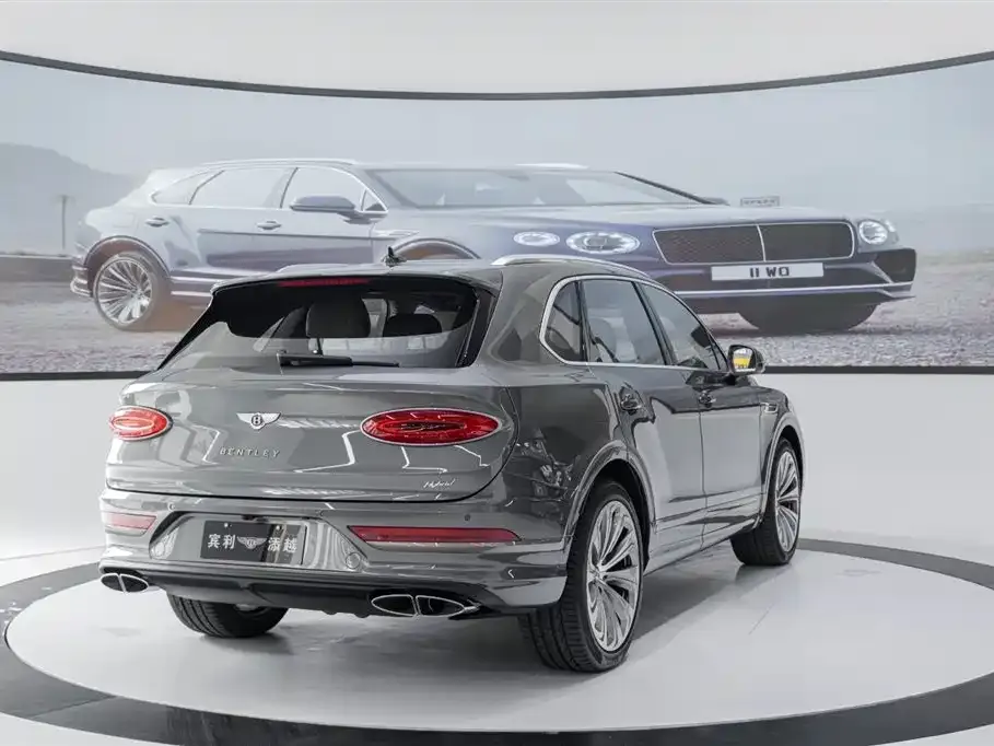 Bentley Bentayga PHEV — фото 4
