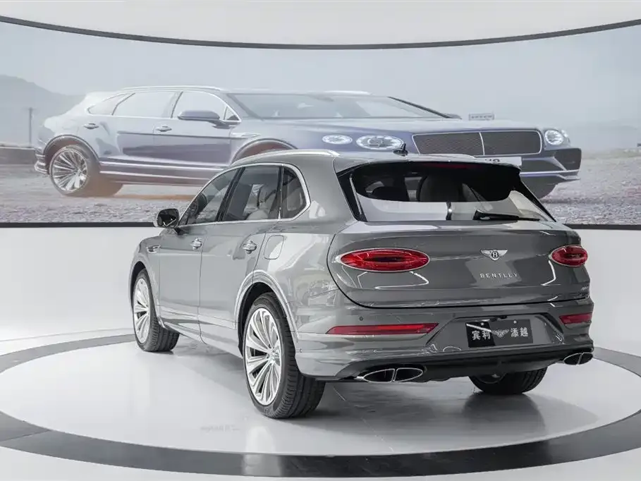 Bentley Bentayga PHEV — фото 6