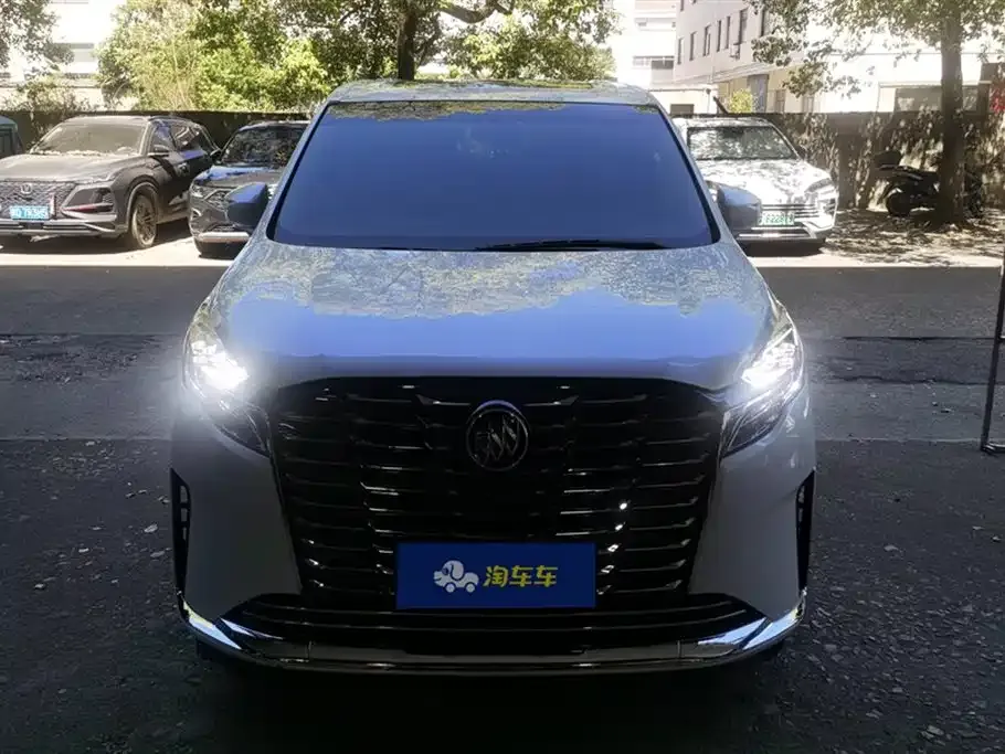 Buick GL8 2024 из CN, фото 2