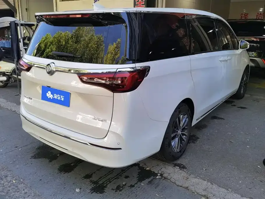 Buick GL8 2024 из CN, фото 3