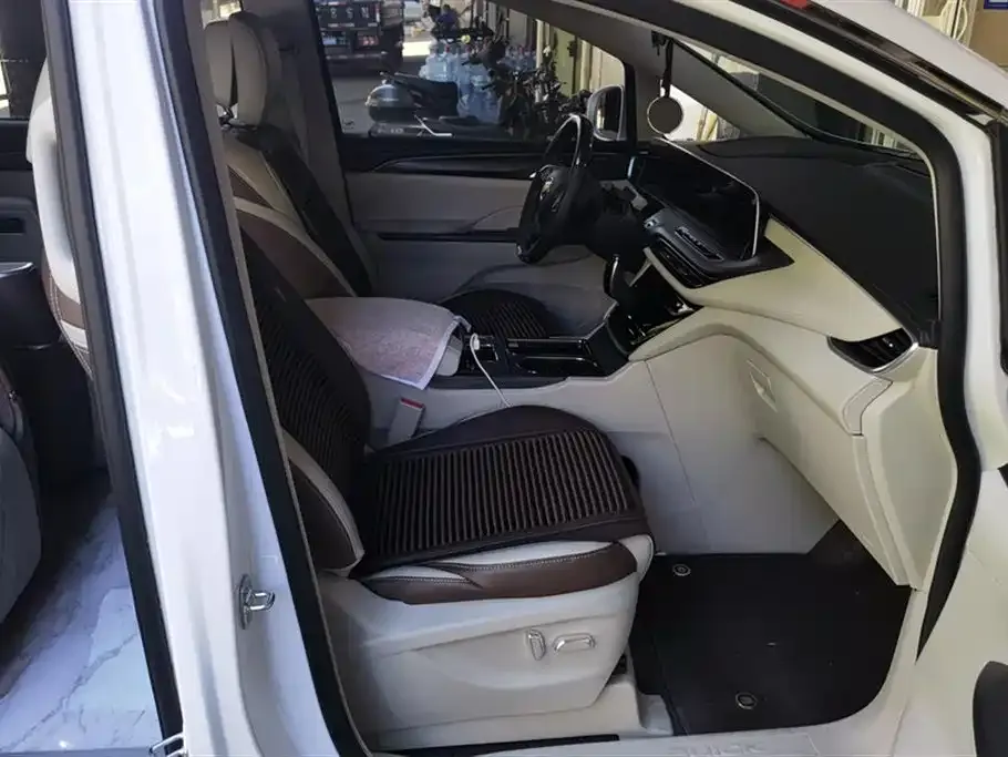 Buick GL8 2024 из CN, фото 8