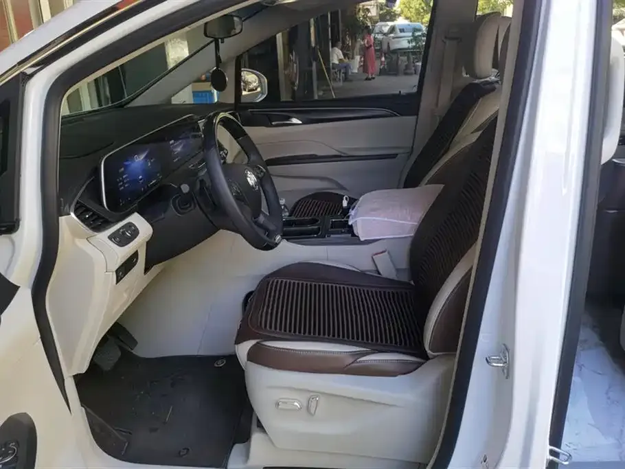 Buick GL8 2024 из CN, фото 9