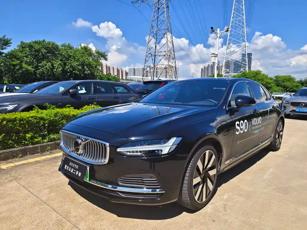 Volvo S90 PHEV — фото 1