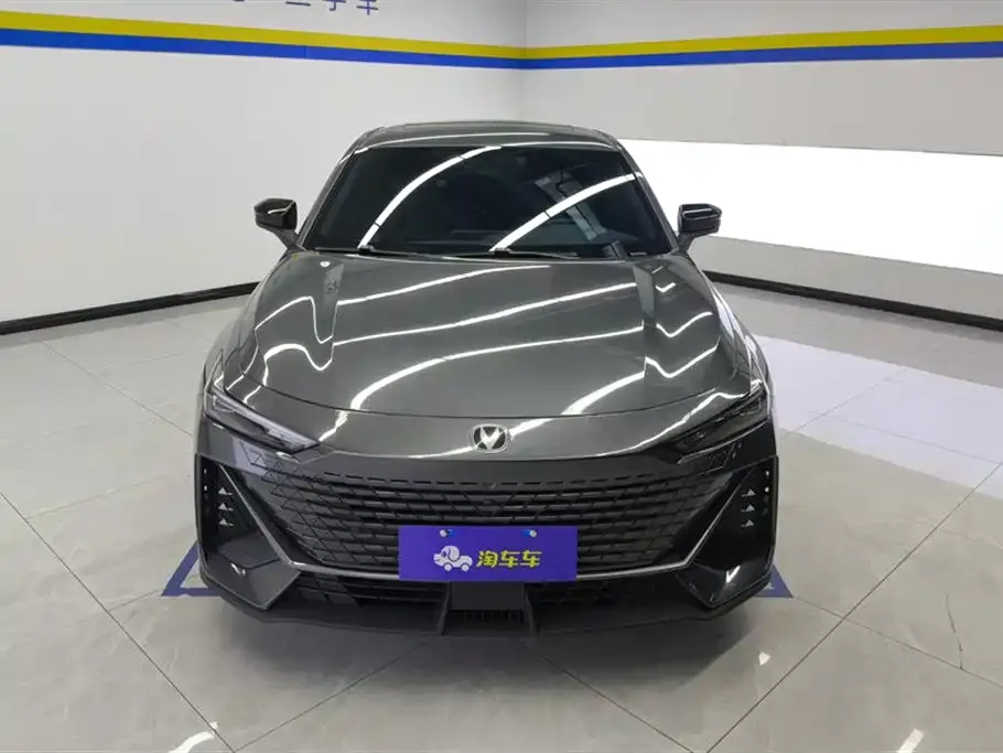 Changan UNI-V 2023 из CN, фото 2