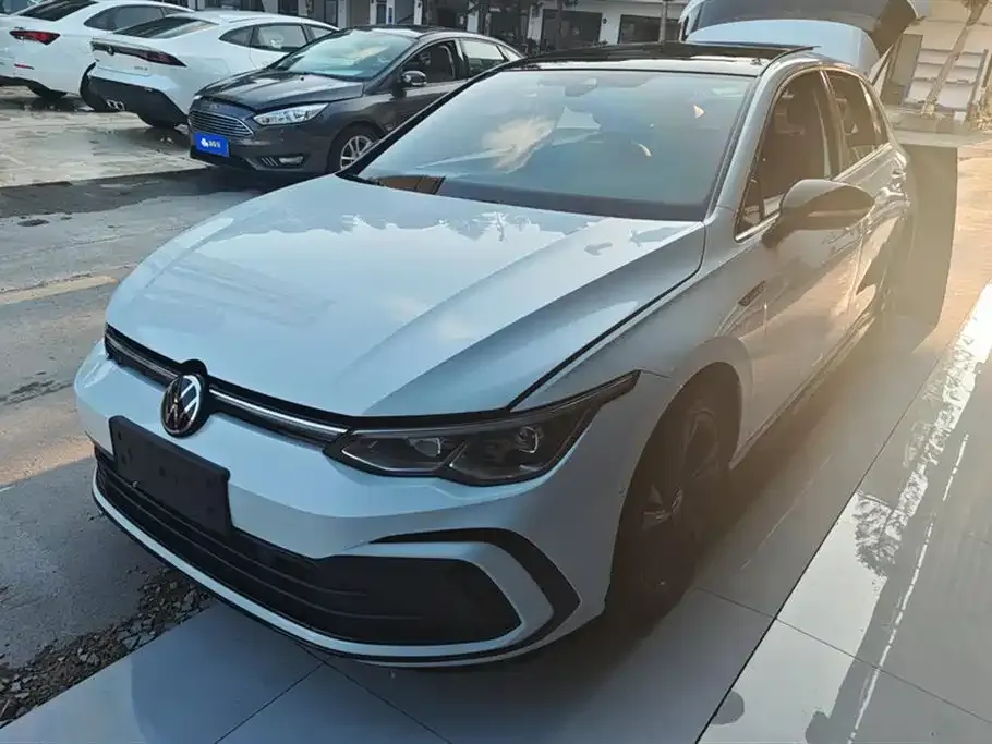 Volkswagen Golf 2021 из CN, фото 1