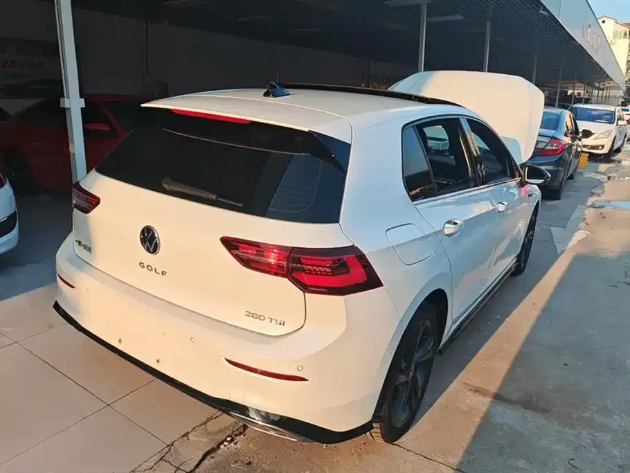 Volkswagen Golf 2021 из CN, фото 3