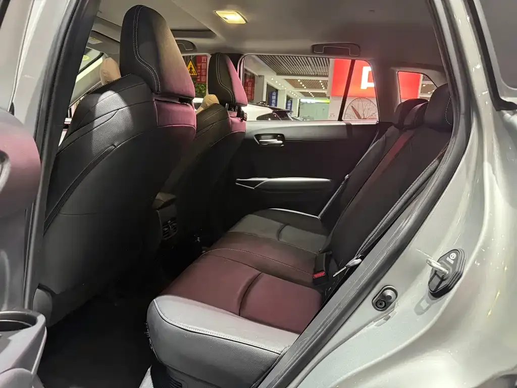 Toyota Frontlander 2024 из CN, фото 6