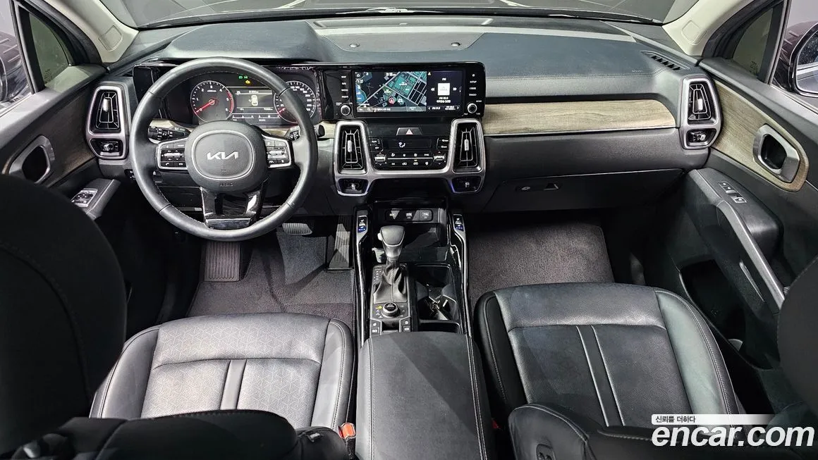 Kia Sorento — фото 7