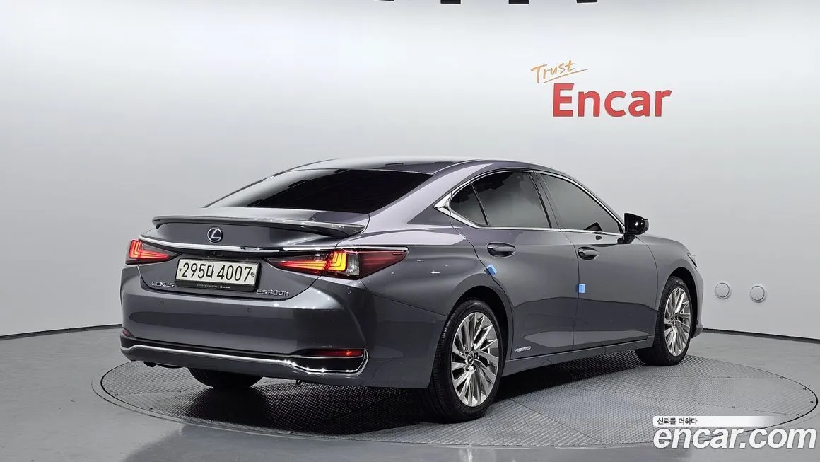 Lexus ES 2021 из KR, фото 2