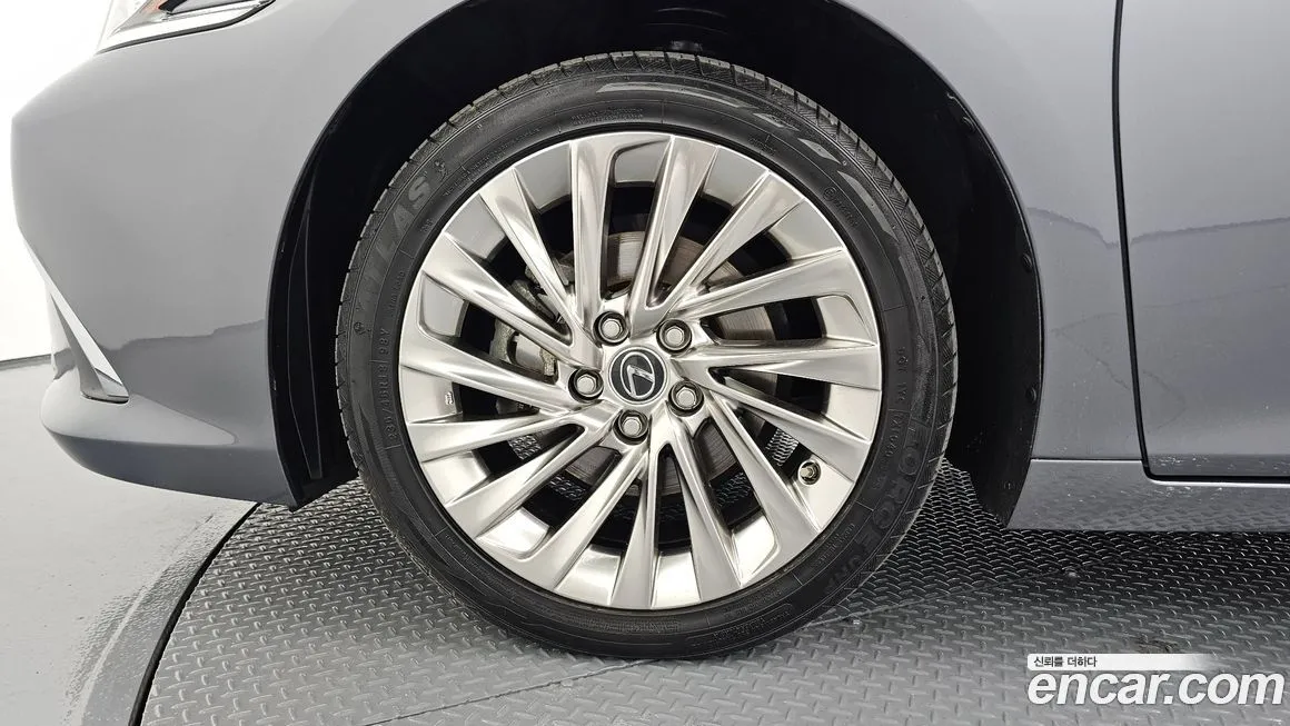 Lexus ES 2021 из KR, фото 5