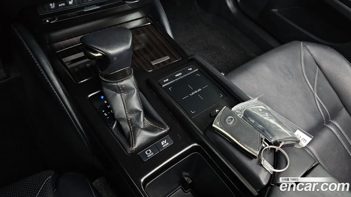 Lexus ES 2021 из KR, фото 9