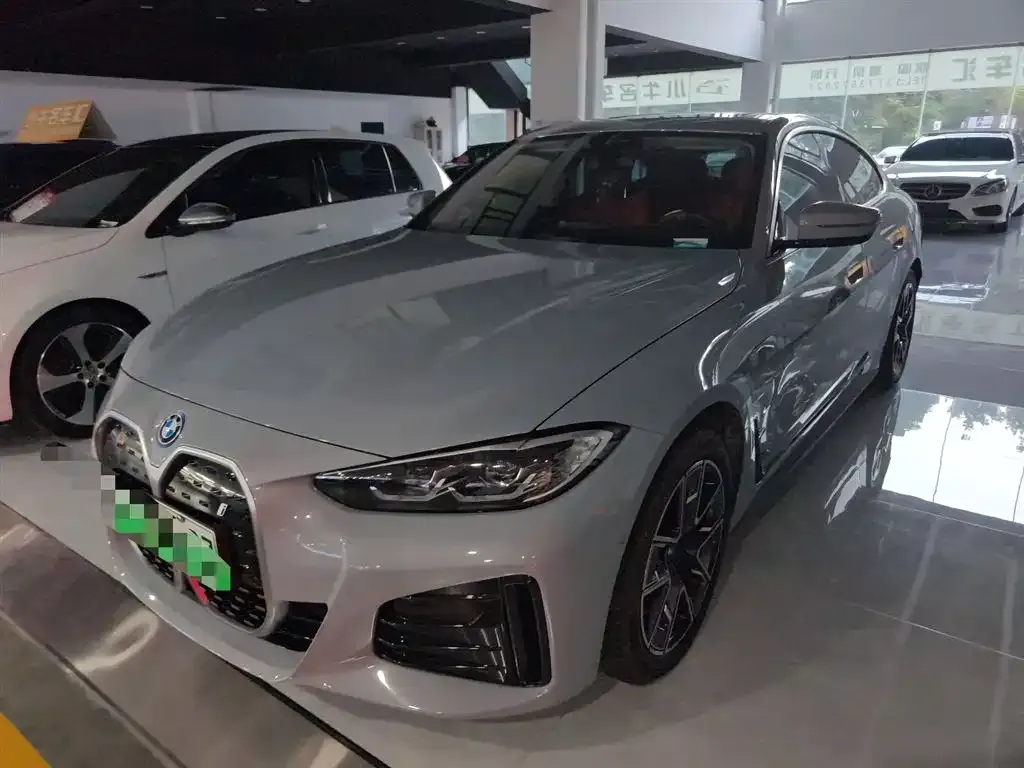 BMW i4 2023 из CN, фото 2