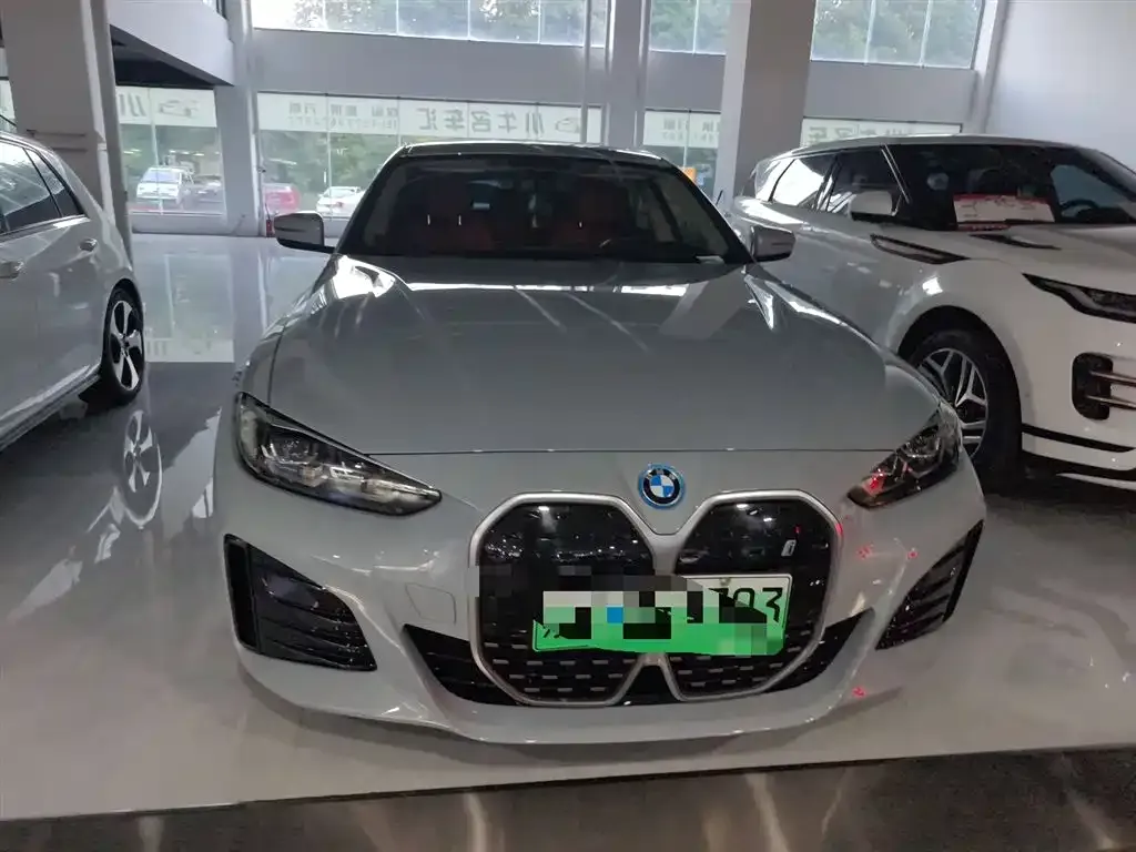 BMW i4 2023 из CN, фото 3