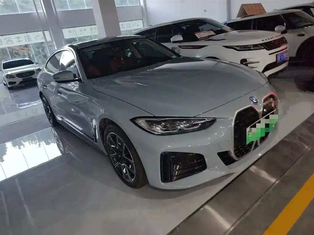 BMW i4 2023 из CN, фото 4