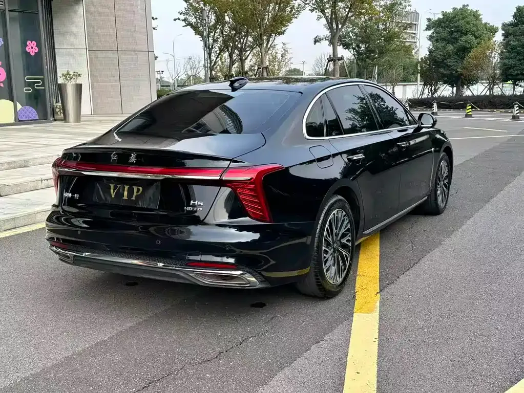 Hongqi H5 — фото 7