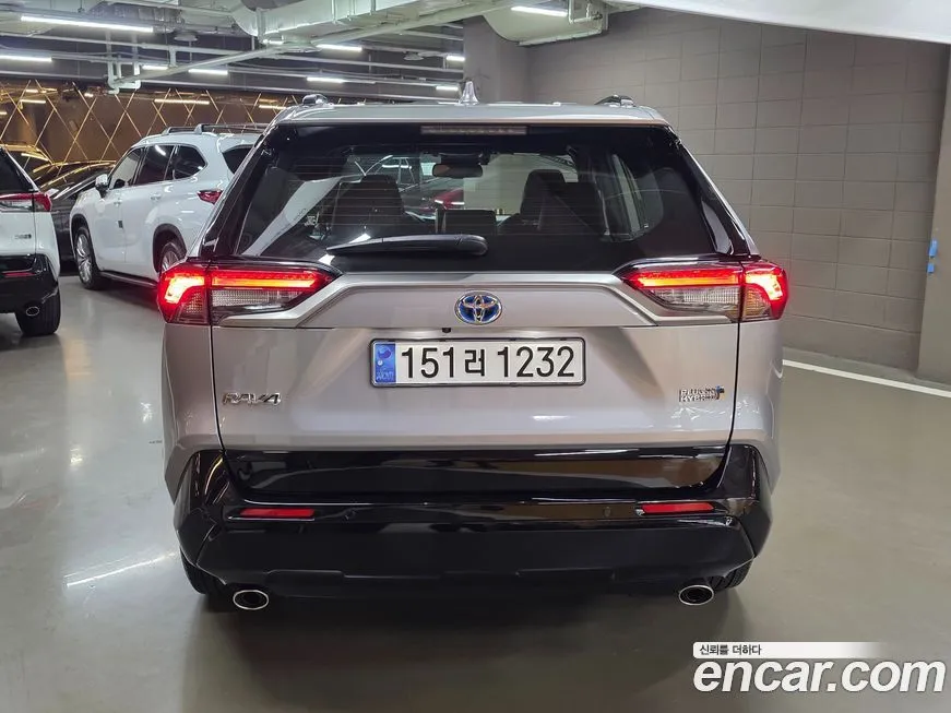 Toyota RAV4 2024 из KR, фото 4