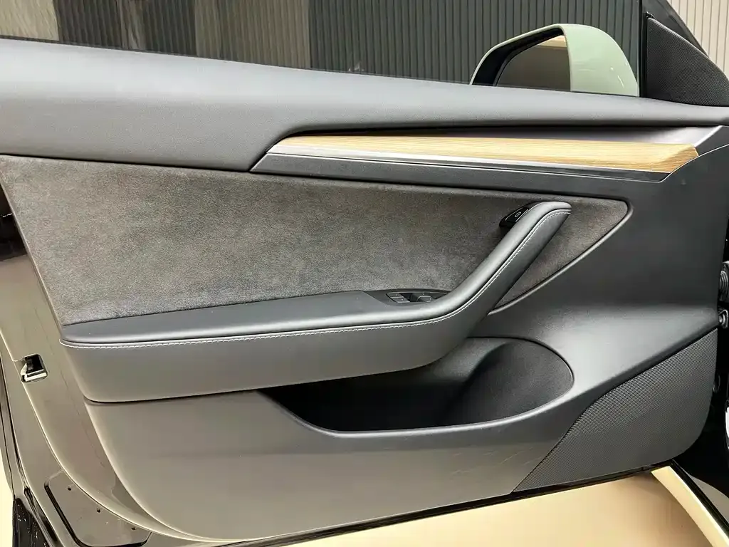 Tesla Model 3 2021 из CN, фото 7