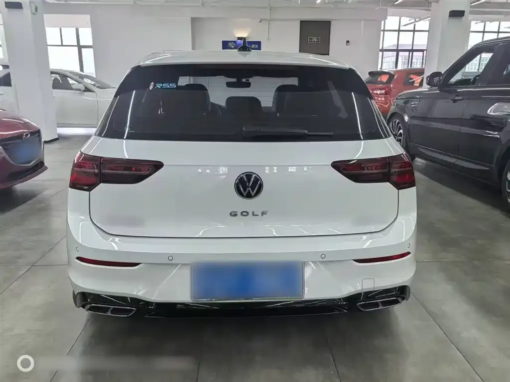 Volkswagen Golf 2023 из CN, фото 5